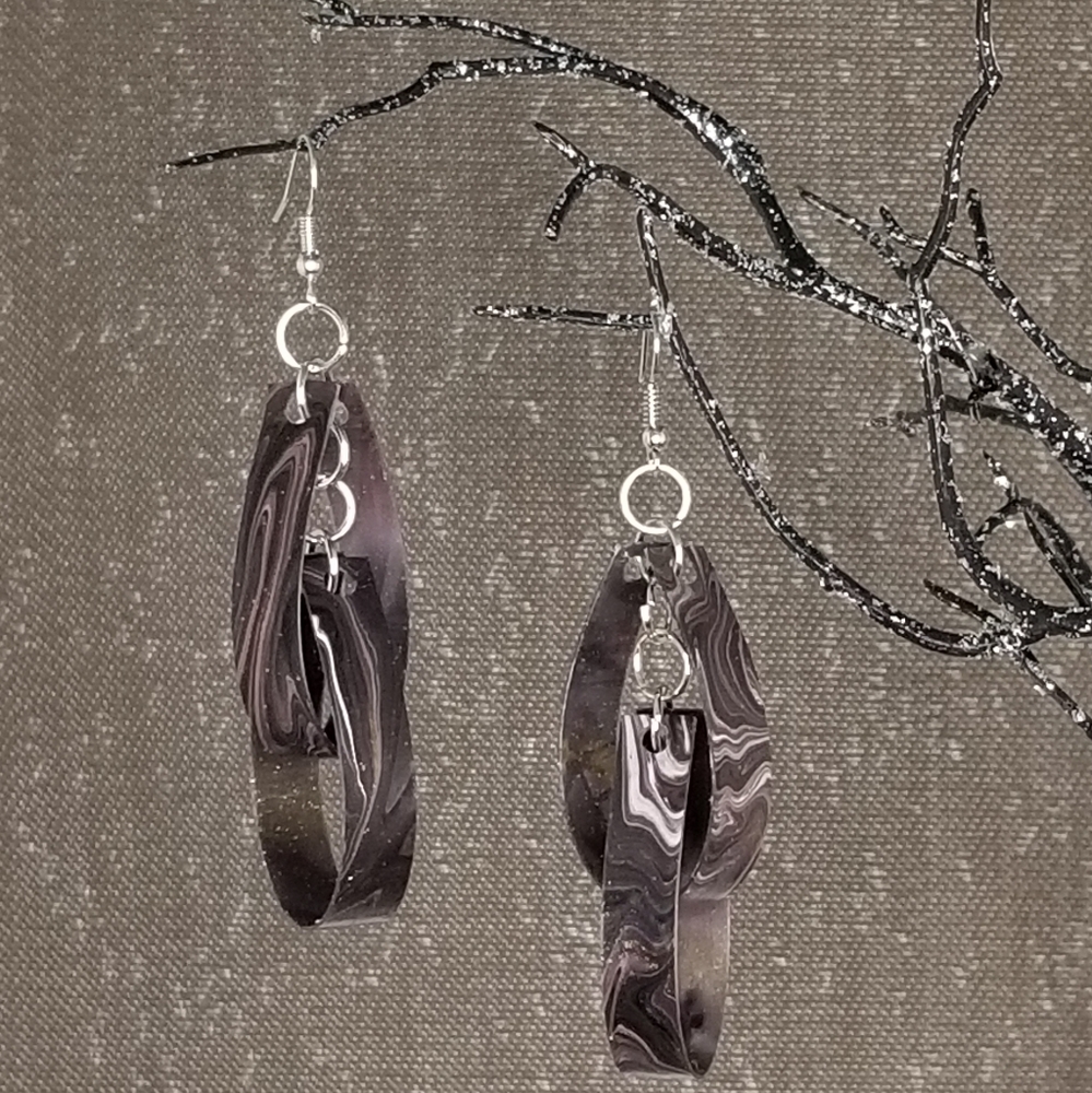 Double Loop Teardrop  - Galaxy